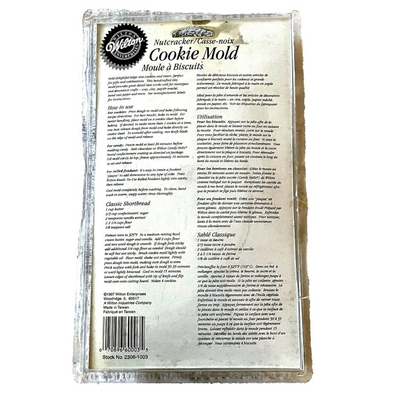 Wilton Christmas Cookie Mold Nutcracker NEW Ovenproof Stoneware 7 inch 2306 - Picture 8 of 15